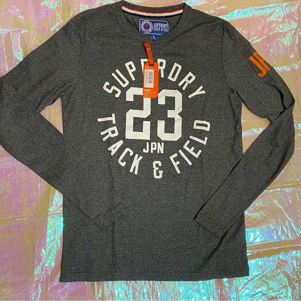 NWT!! Mens longsleeve size Large!